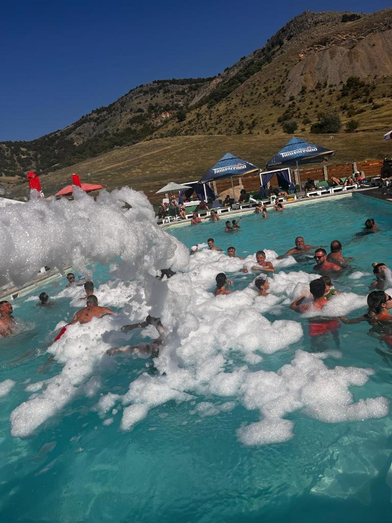 Готель Relax Greci Екстер'єр фото
