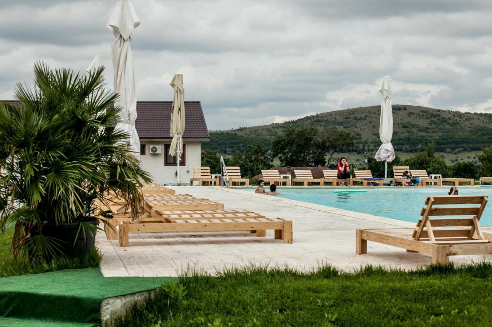 Готель Relax Greci Екстер'єр фото
