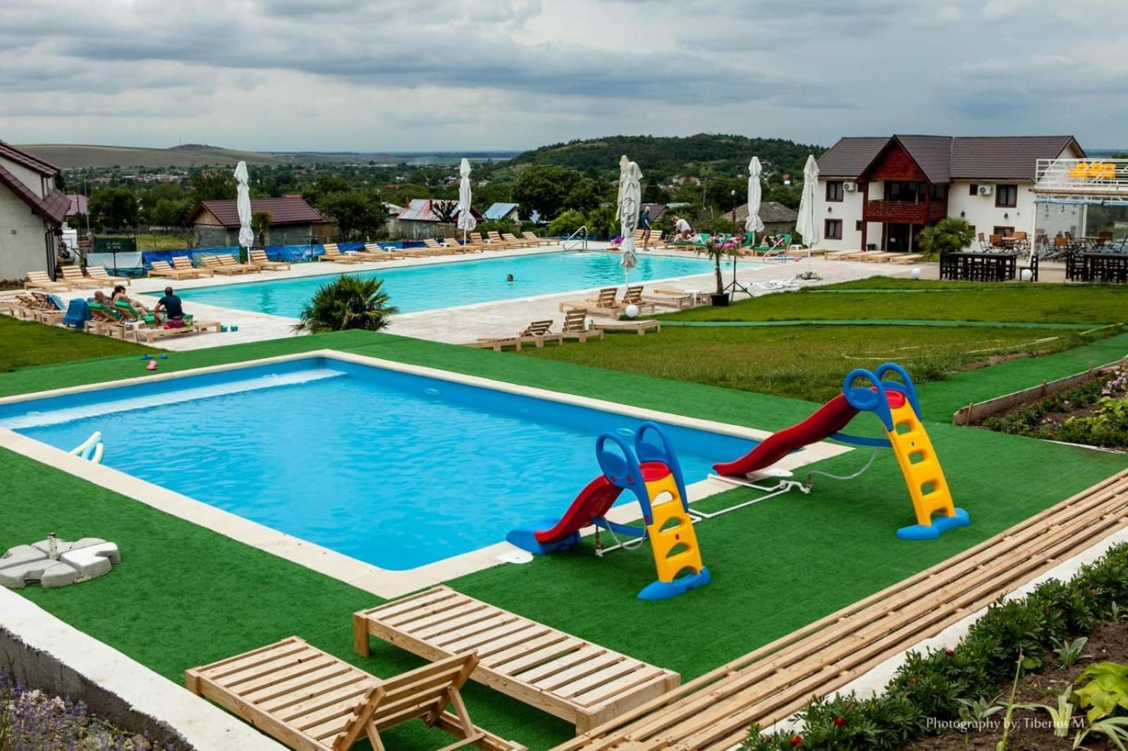 Готель Relax Greci Екстер'єр фото
